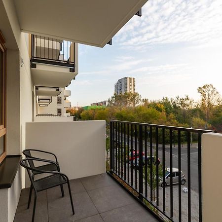 Atrium Promenada Apartments Goclaw By Noclegi Renters Warszawa Eksteriør bilde