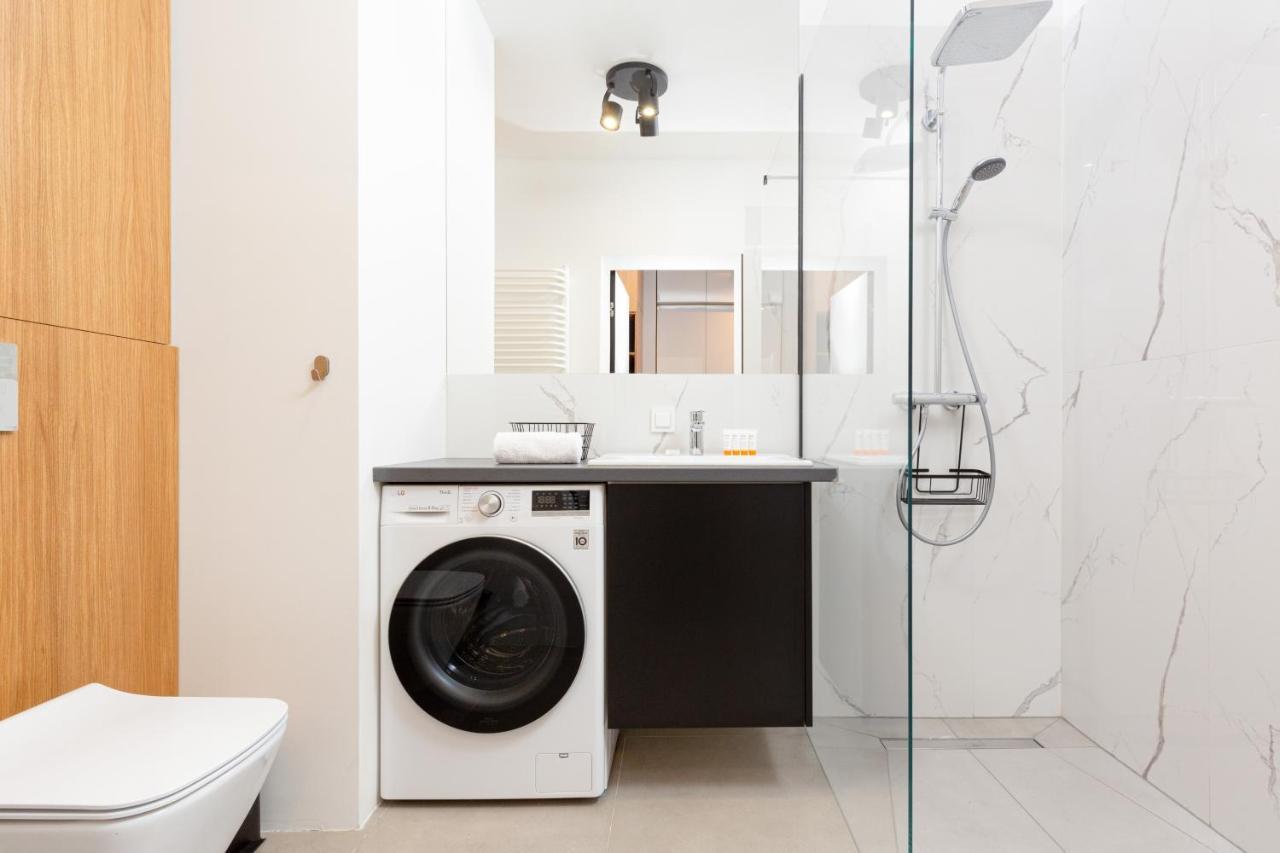 Atrium Promenada Apartments Goclaw By Noclegi Renters Warszawa Eksteriør bilde